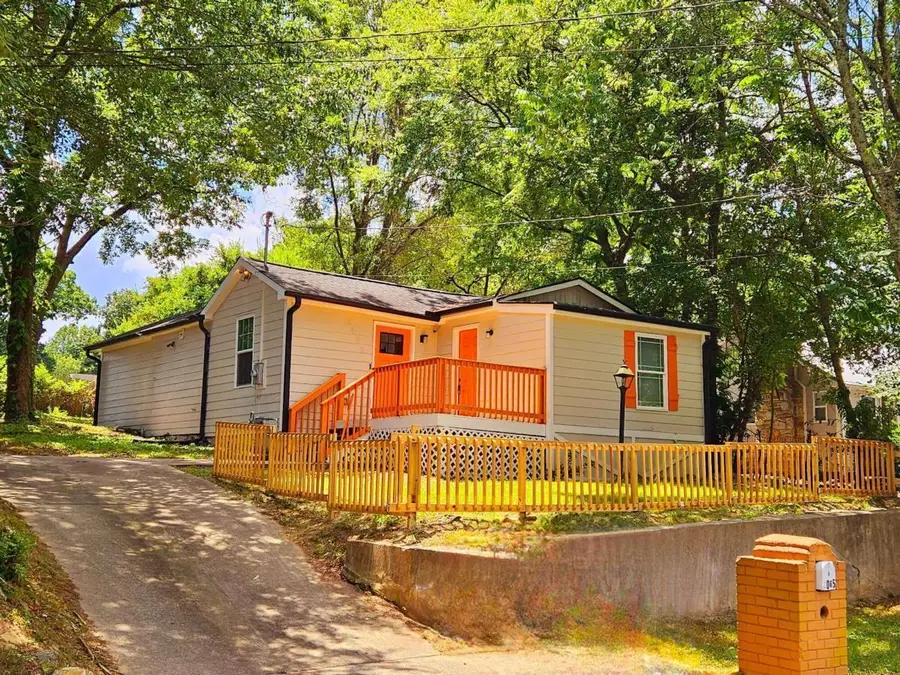 2065 Morehouse Drive Nw, Atlanta, GA 30314 - Image #2