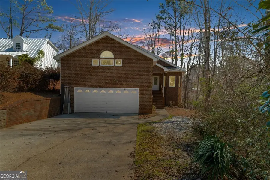 6137 White Oak Drive, Flowery Branch, GA 30542 - Image #3