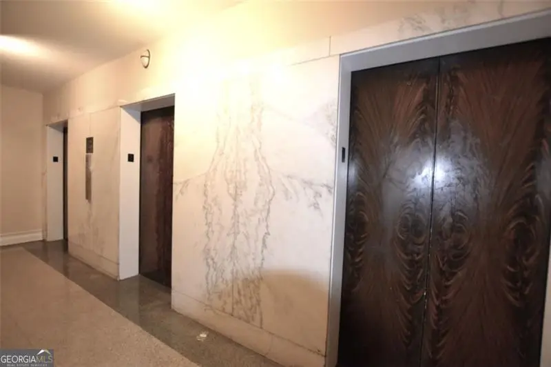 32 Peachtree Street Nw #APT 202, Atlanta, GA 30303 - Image #2