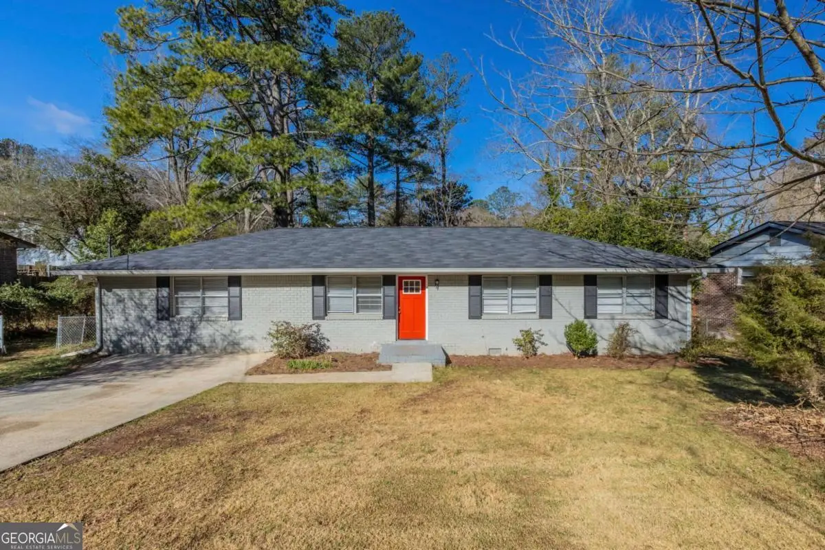 1526 Colony East Circle, Stone Mountain, GA 30083 - Image #1