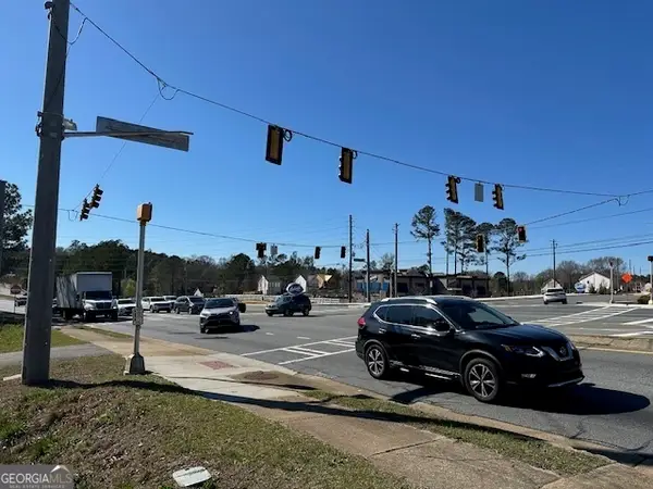 5511 Ga Hwy 92, Woodstock, GA 30188