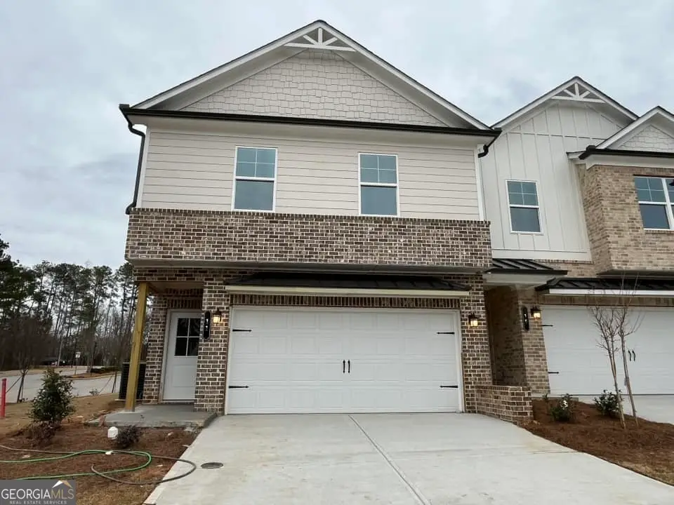 11 Creekside Commons Drive, Hoschton, GA 30548 - Image #1