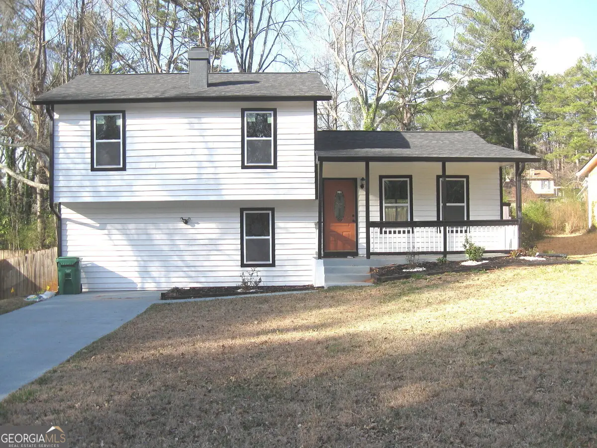 5017 Galbraith Circle, Stone Mountain, GA 30088 - Image #1