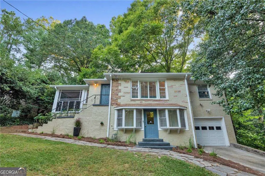 656 Channing Drive Nw, Atlanta, GA 30318 - Image #1