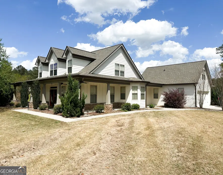 325 Brook Hollow Lane, Loganville, GA 30052 - Image #2