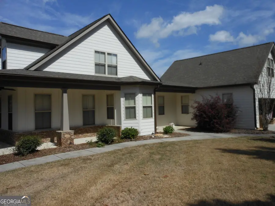 325 Brook Hollow Lane, Loganville, GA 30052 - Image #3