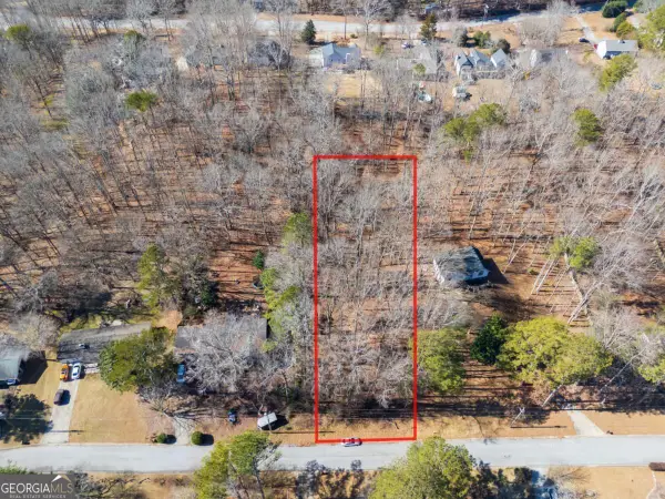 2715 Whisper Trail, Douglasville, GA 30135