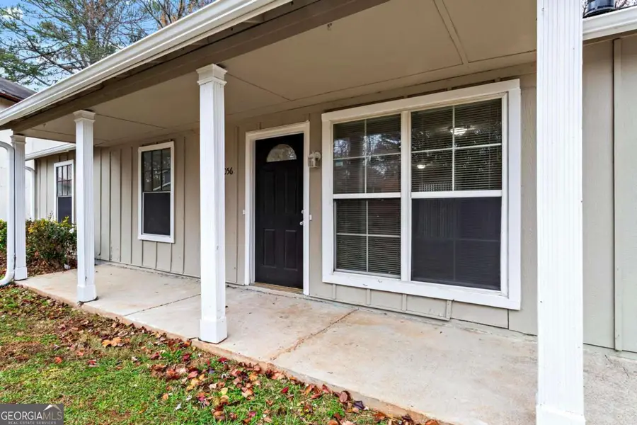 1056 Park West Court, Stone Mountain, GA 30088 - Image #3