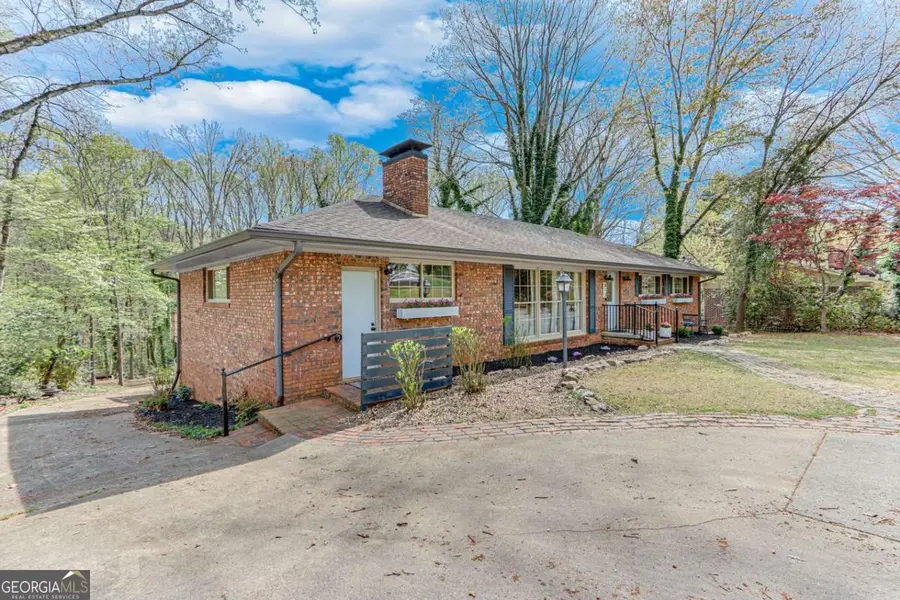 613 Holly Drive, Gainesville, GA 30501 - Image #3