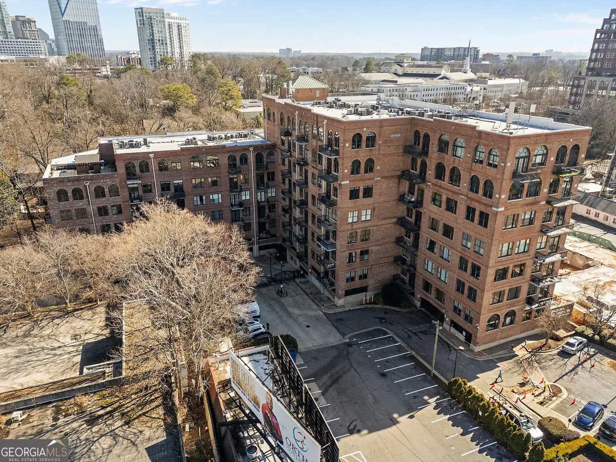 3235 Roswell Road Ne #617, Atlanta, GA 30305 - Image #1