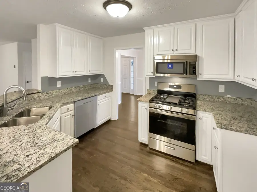 6001 Deer Springs Lane Nw, Acworth, GA 30101 - Image #2