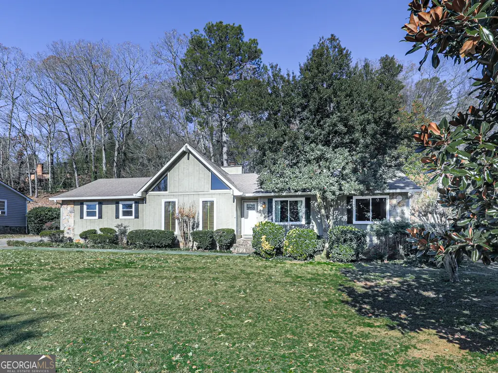 14 Town And Country Drive, Cartersville, GA 30120 - Image #1