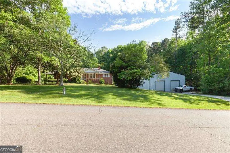 5670 Lanny Drive, Powder Springs, GA 30127 - Image #2