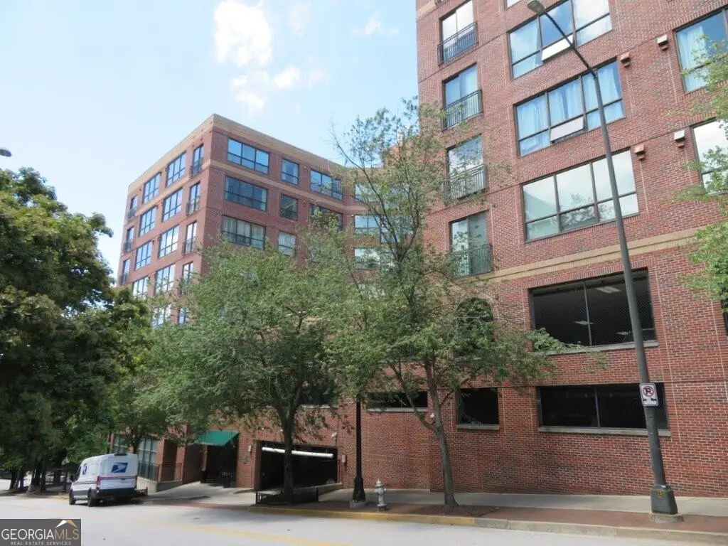 115 W Peachtree Place Nw #702, Atlanta, GA 30313 - Image #1