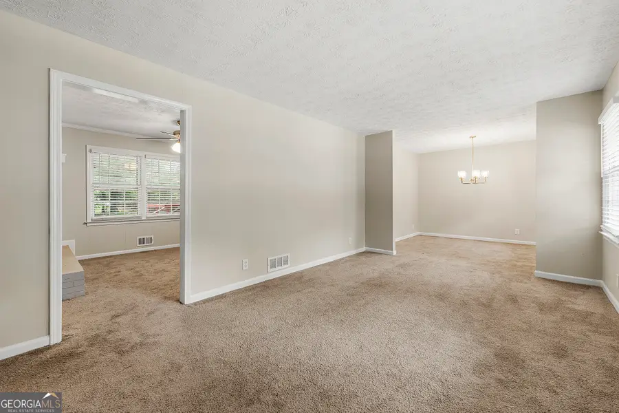 586 Chris Circle, Lawrenceville, GA 30044 - #2