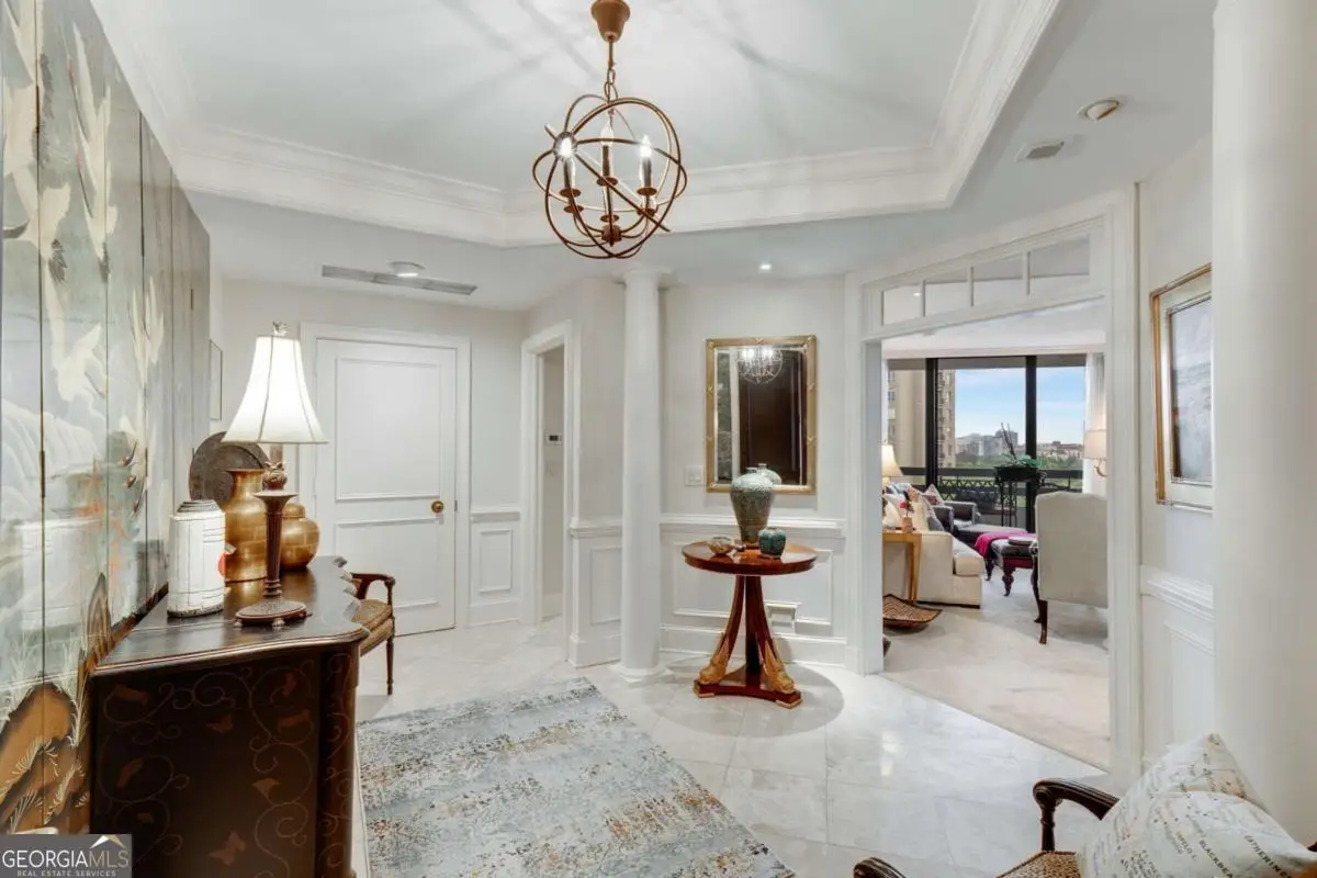 2660 Peachtree Road Nw #10H, Atlanta, GA 30305 - Image #1