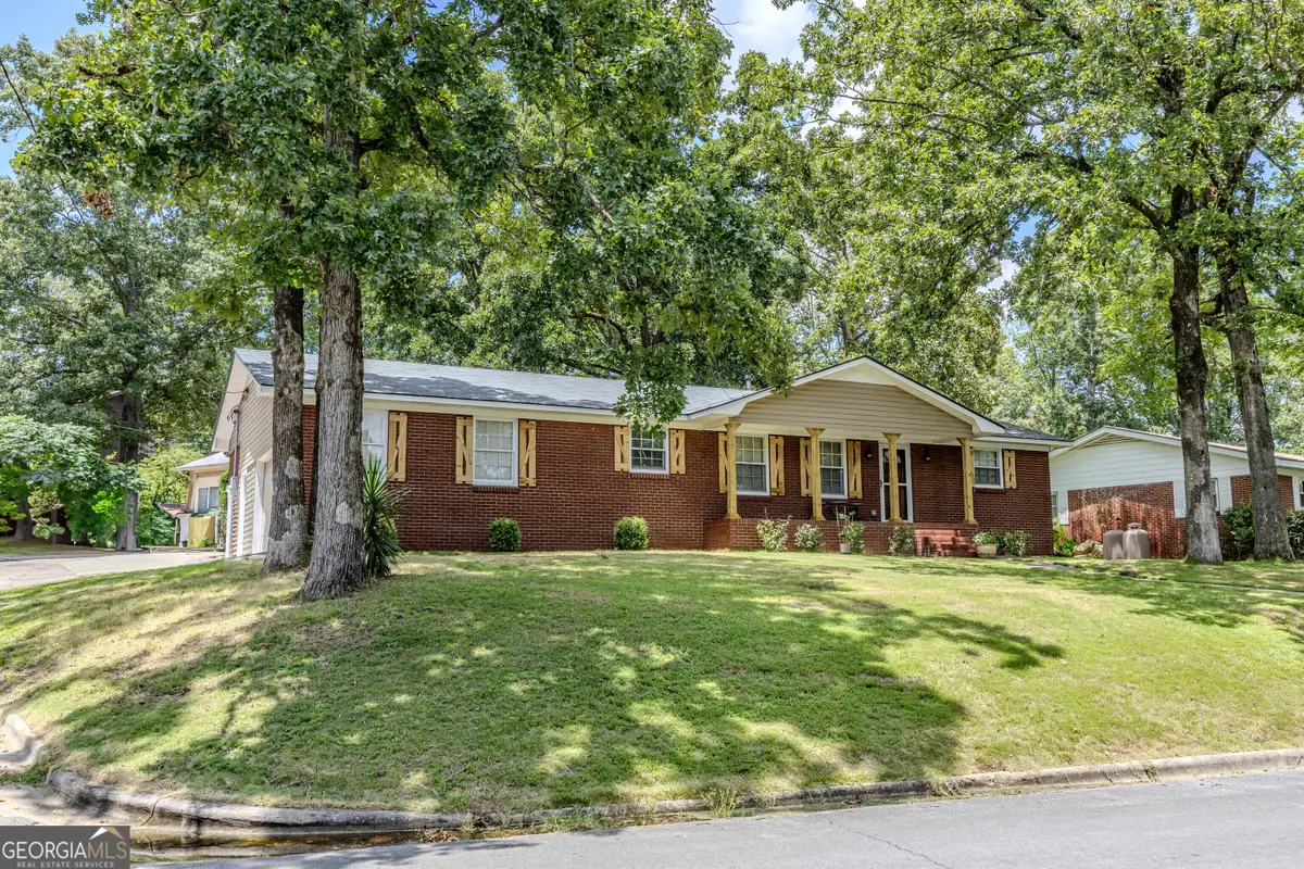 106 Kenwood Drive Sw, Rome, GA 30165 - Image #1