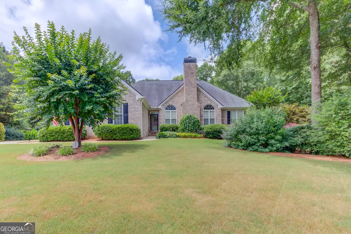 161 Southampton Circle, Hoschton, GA 30548 - Image #1