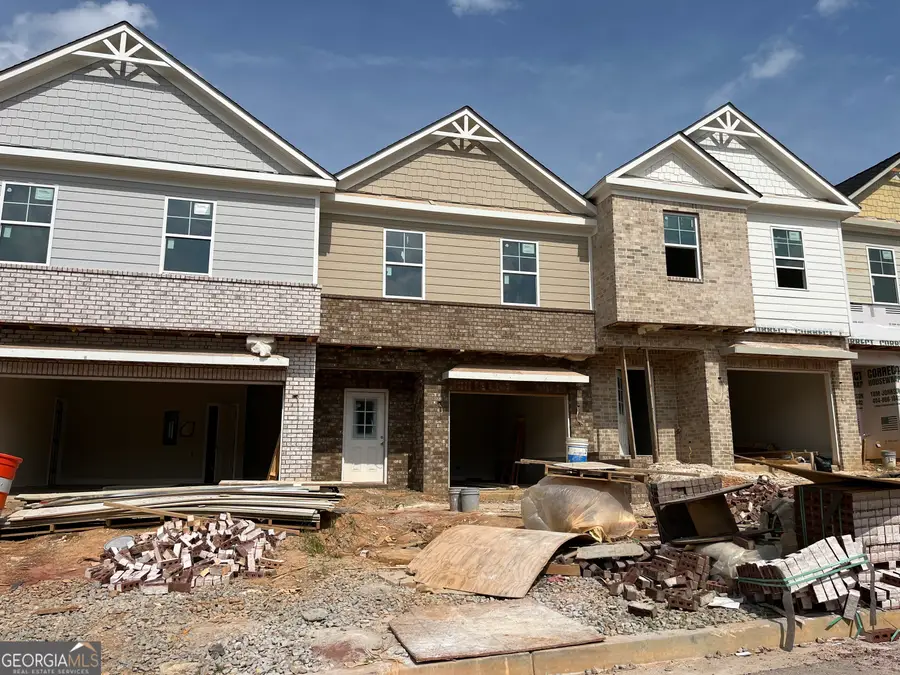 41 Creekside Commons Drive, Hoschton, GA 30548 - Image #2