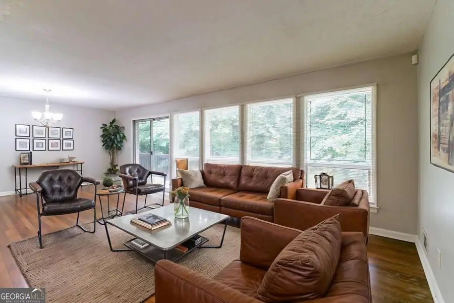 460 E Kildare Avenue Nw, Atlanta, GA 30318 - Image #3