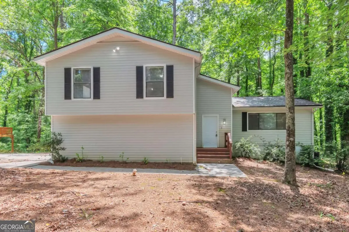 5215 Mainstreet Park Drive, Stone Mountain, GA 30088 - Image #1