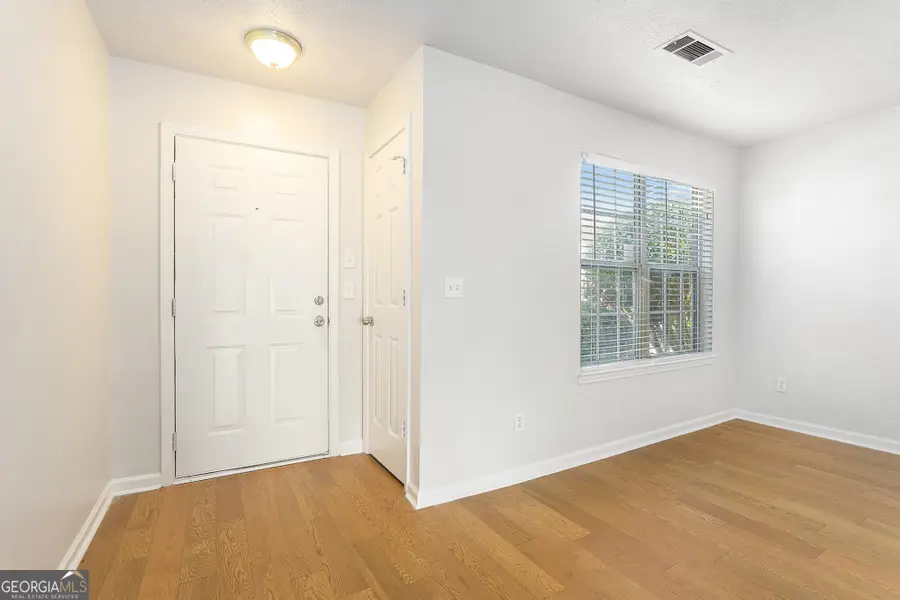 364 Springhaven Way, Lawrenceville, GA 30046 - Image #3