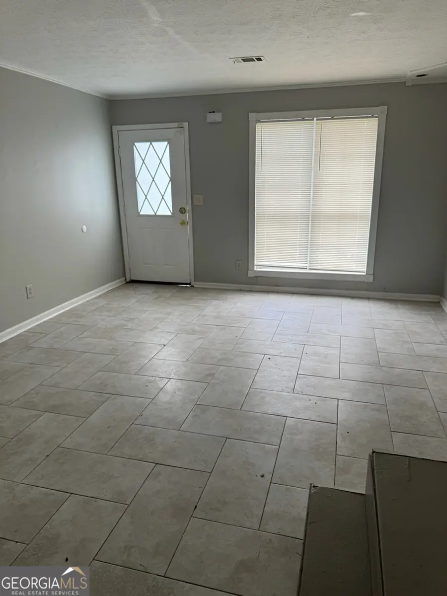 404 Prince Of Wales, Stone Mountain, GA 30083 - Image #3