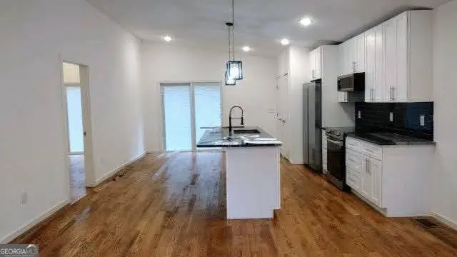 1092 Hillcrest Drive Se, Atlanta Decatur, GA 30316 - Image #2