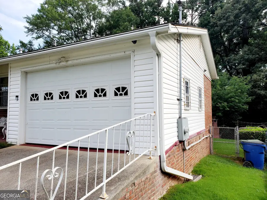 3769 Amber Road Nw, Atlanta, GA 30331 - Image #2