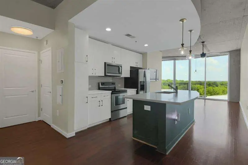 361 17th Street #910, Atlanta, GA 30363 - Image #1