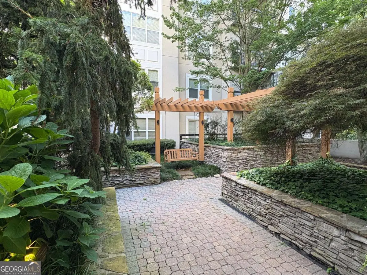 1201 River Green Drive Nw, Atlanta, GA 30327 - Image #1