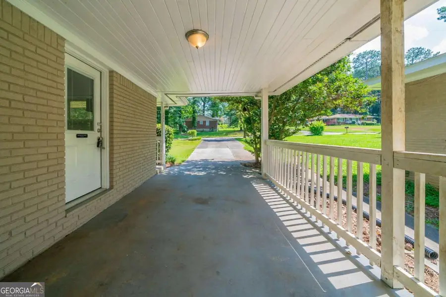 3904 W Hilda Circle, Decatur, GA 30035 - Image #2
