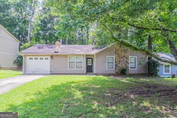 914 Hemingway Road, Stone Mountain, GA 30088