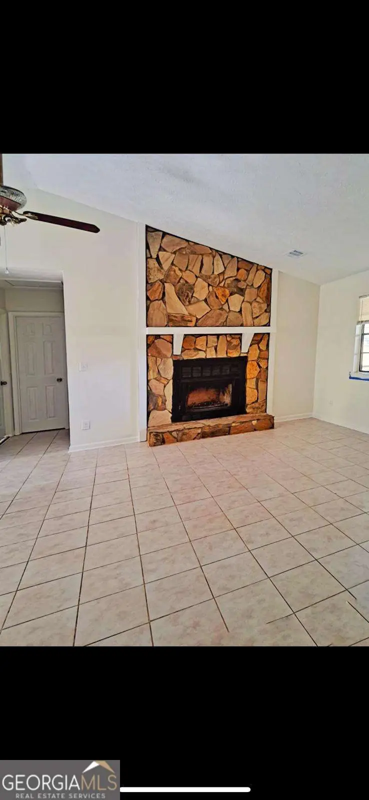 4716 Mossy Lane Nw, Lilburn, GA 30047 - Image #3