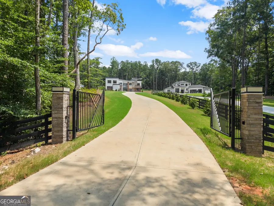 1678 Thomas Drive, Hoschton, GA 30548 - Image #2