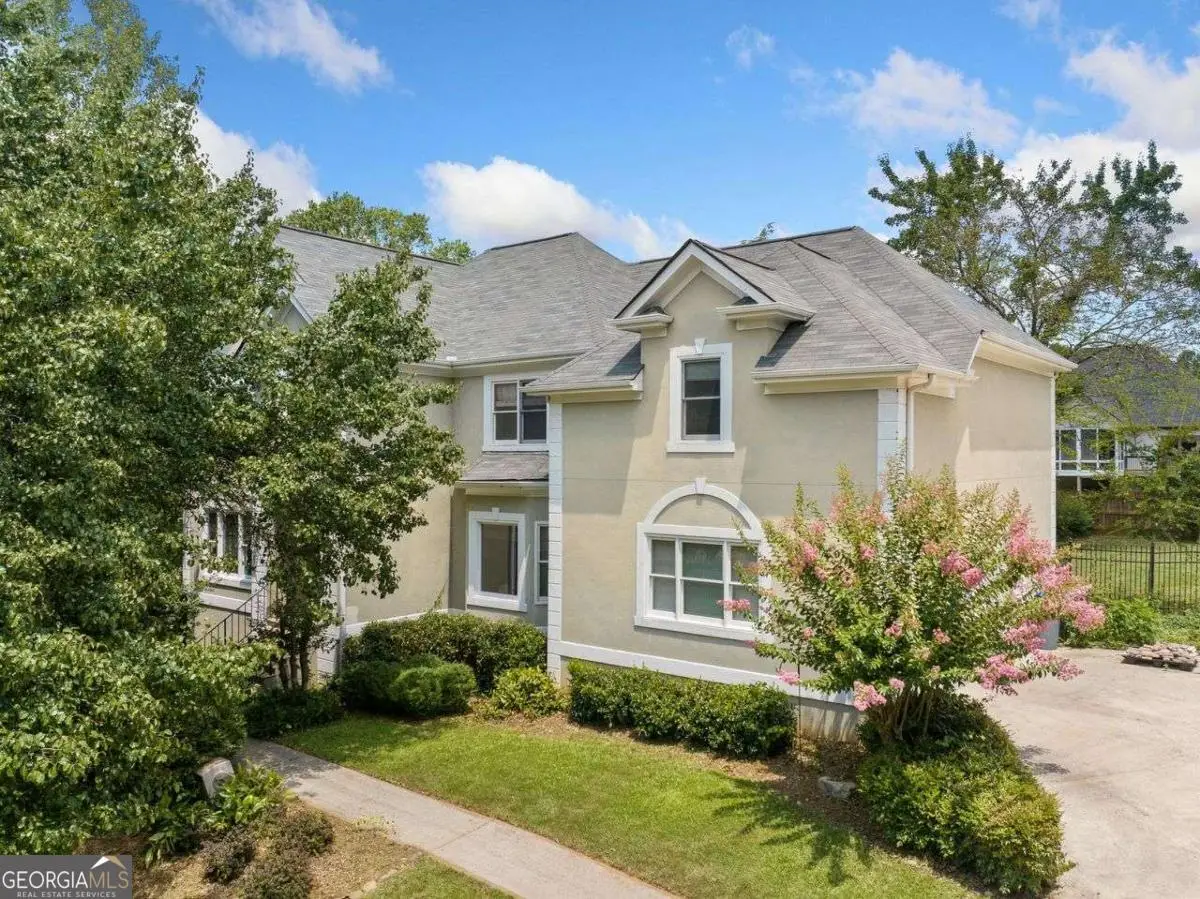 925 Brandon Ridge Drive, Roswell, GA 30075 - Image #1