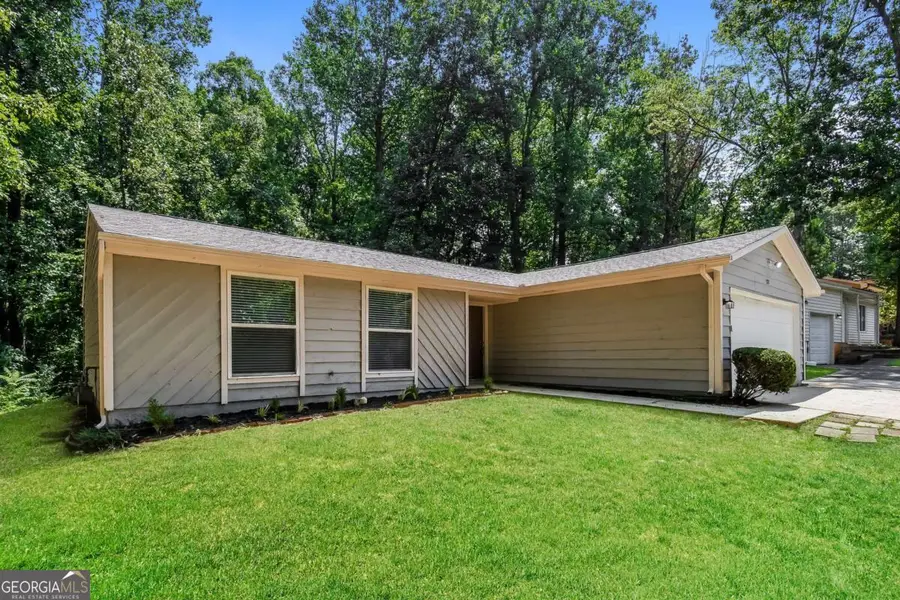 5377 Martins Crossing Road, Stone Mountain, GA 30088 - Image #3