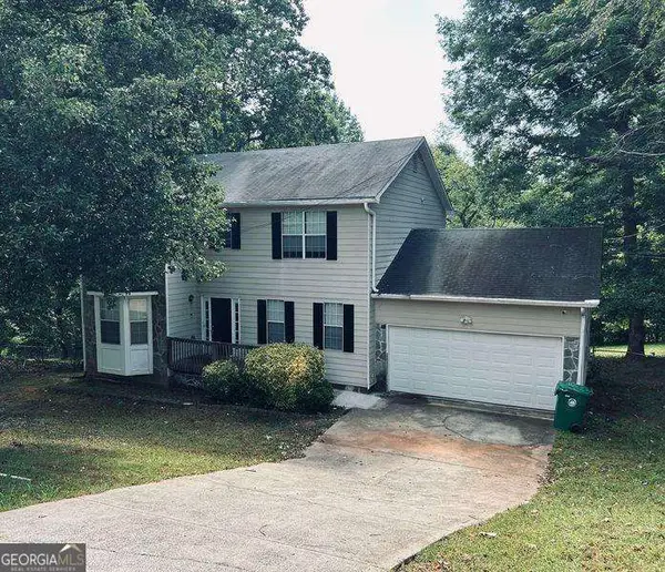 3968 Old Lantern Drive, Lithonia, GA 30038