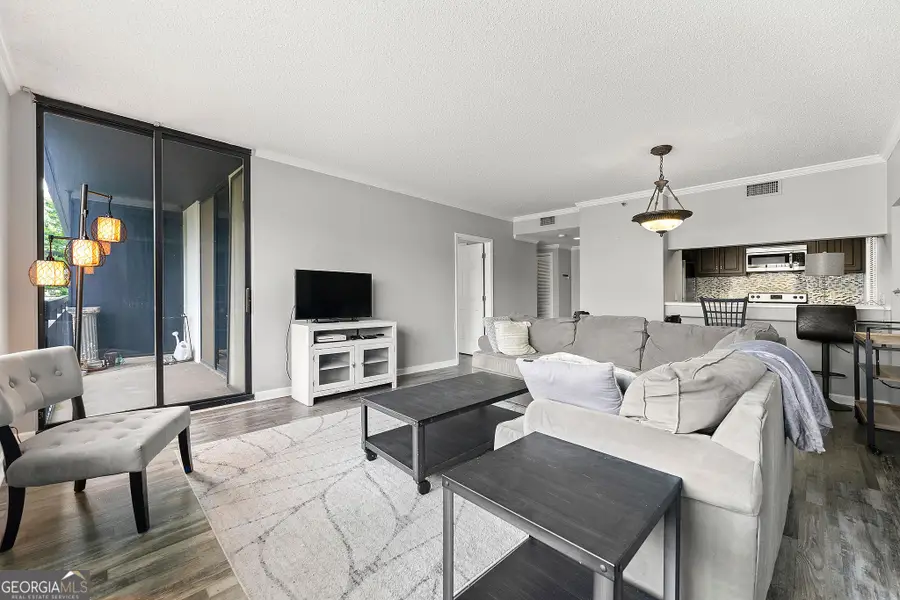 3481 Lakeside Drive Ne #801, Atlanta, GA 30326 - Image #2