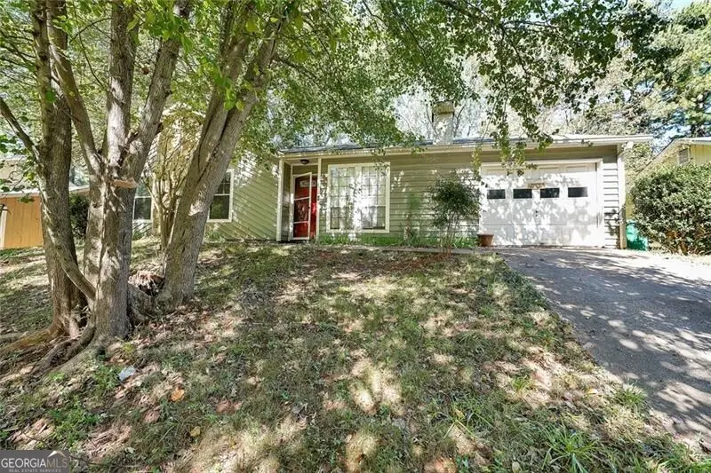 3884 Wood Path Drive, Stone Mountain, GA 30083 - Image #2