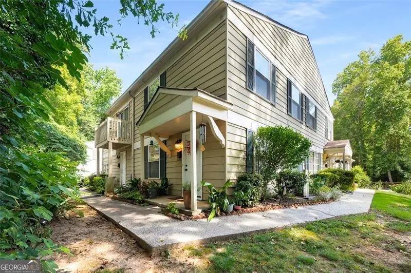 1305 Surrey Lane Sw, Marietta, GA 30008 - Image #2