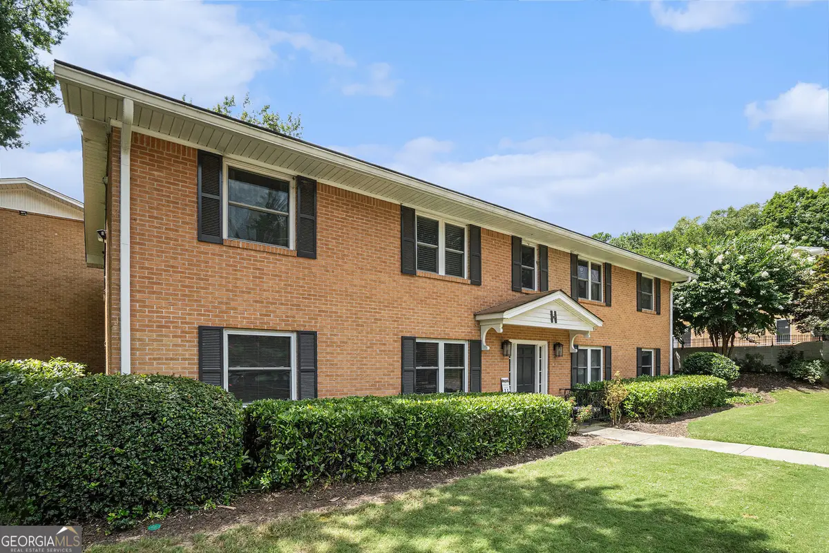 3510 Roswell Road Nw #H1, Atlanta, GA 30305 - Image #1