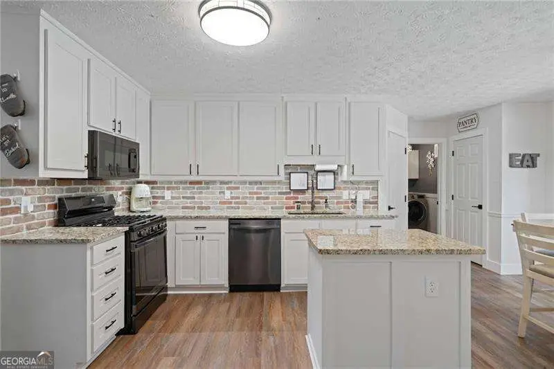 3180 Victoria Ridge Court, Loganville, GA 30052 - Image #3