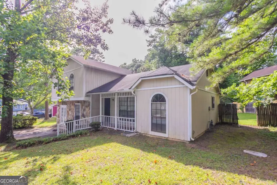 5404 Biffle Downs Road, Stone Mountain, GA 30088 - Image #2