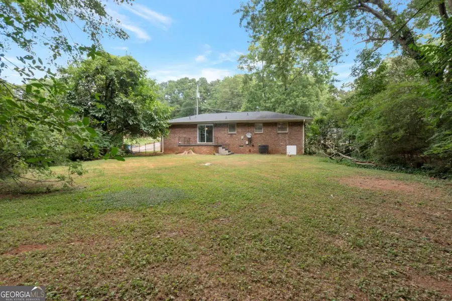 904 Pine Roc Drive, Stone Mountain, GA 30083 - Image #3