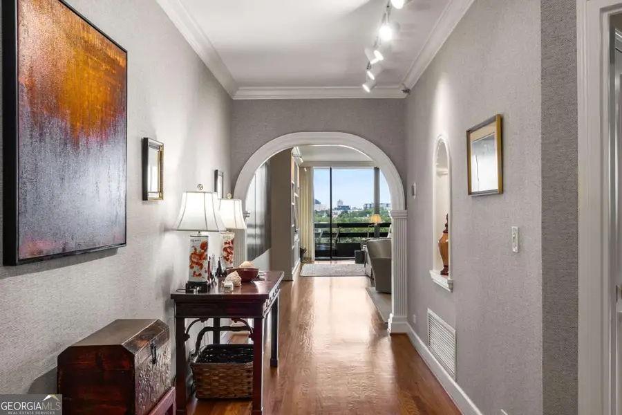 2660 Peachtree Road Nw #16F, Atlanta, GA 30305 - Image #3