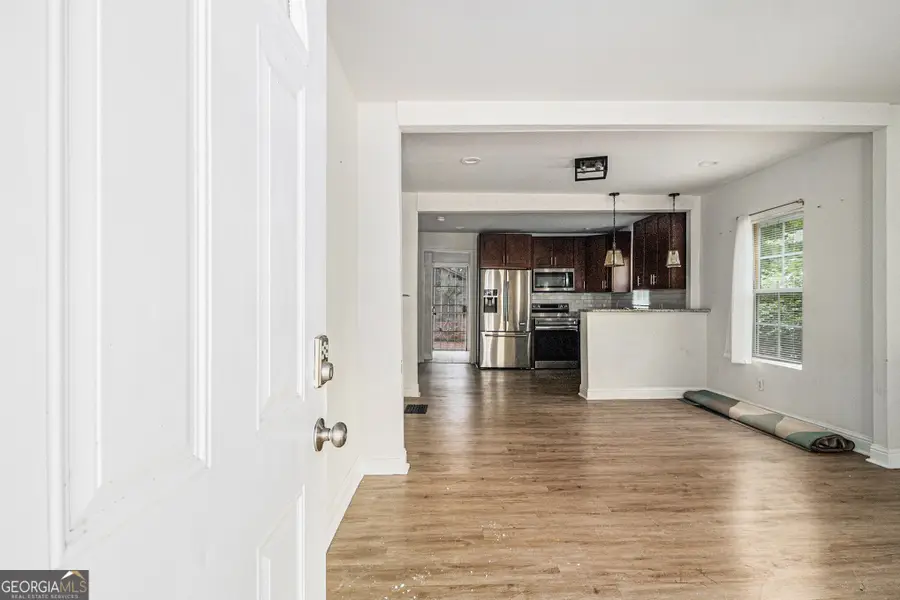1056 Welch Street Sw, Atlanta, GA 30310 - Image #2