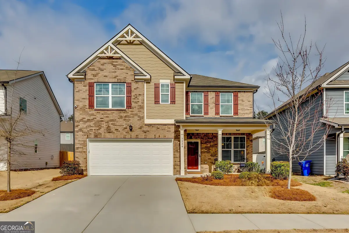 7214 Gladstone Circle, Stonecrest, GA 30038 - Image #1