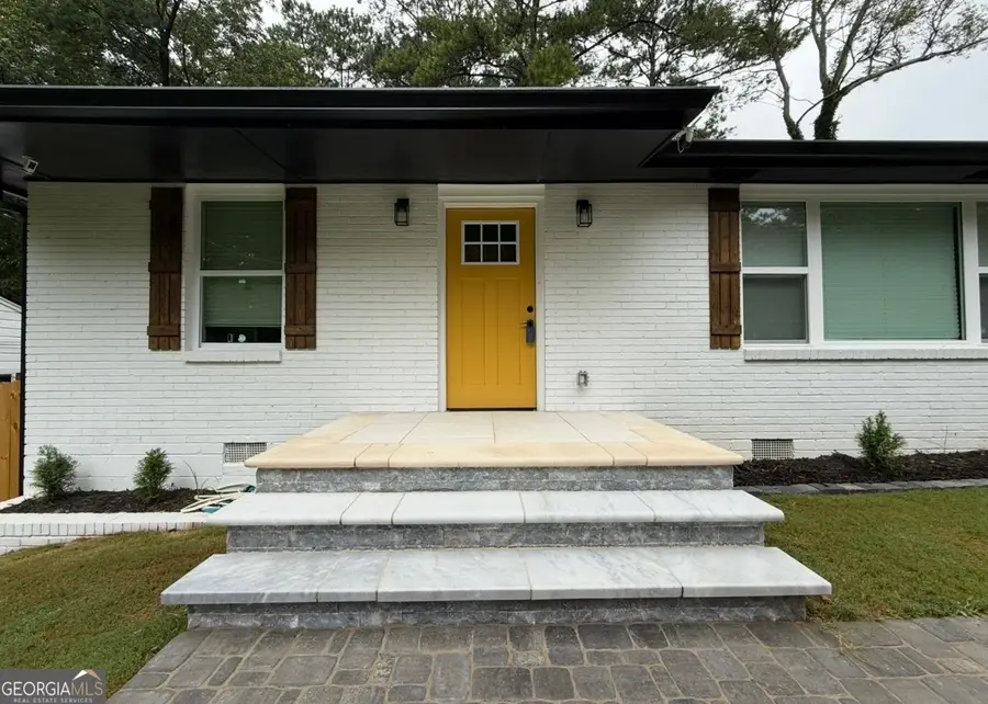 530 Park Valley Drive Nw, Atlanta, GA 30318 - Image #2