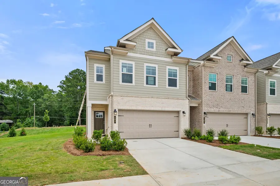 192 Abbotts Crossing Circle, Conyers, GA 30094 - Image #3